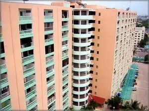 Selling a 9-karat bungalow on the 12th floor with a 360-degree view of central Pattaya. Book now before it's gone!