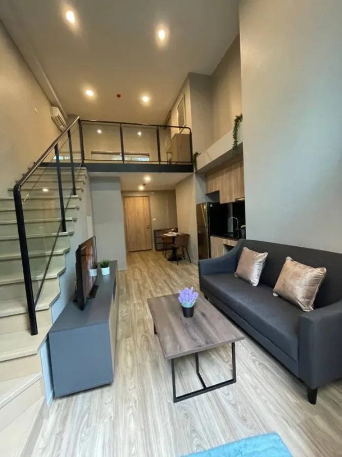 ให้เช่า บลอสซั่ม คอนโด แอท สาทร-เจริญราษฎร์ Duplex ห้องสวย น่าอยู่!!