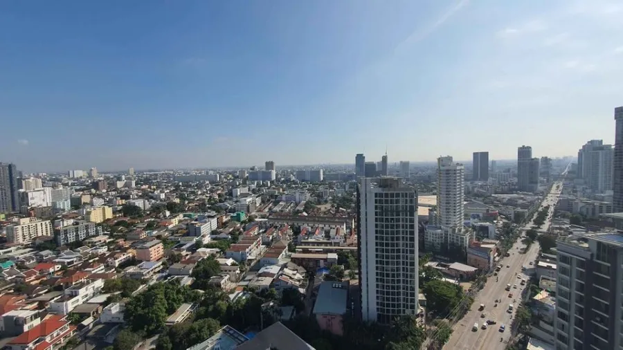 ขาย Metris Ladprao Top floor วิวเมืองสวยมาก ห้องเปล่า กั้นเป็นสัดส่วน ไม่จองไม่ได้แล้วน้า