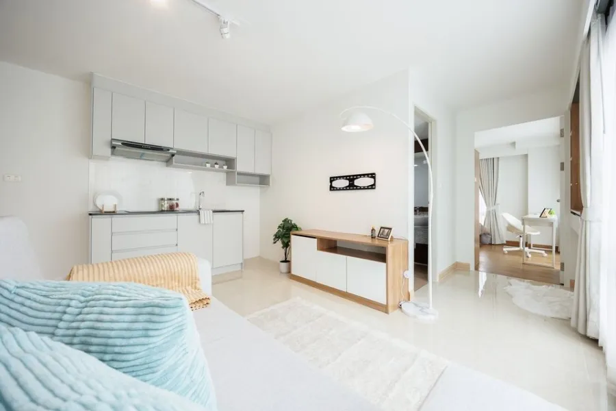 ขาย ชาโตว์ อินทาวน์ รัชดา 13 ชั้น 6 บรรยากาศเงียบสงบ ตกแต่ง Buit-In อย่างดี ตรงปกไม่จกตา จองเลย