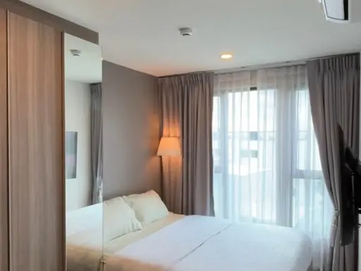 For sale or rent: The Origin Ramintra 83 station, decorated in minimalist style. Install wallpaper in the entire room. Move immediately.