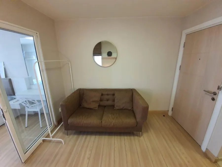 For sale: M Society Condominium, high floor, great city view. The room is simply decorated, ready to move in, the most comfortable sofa. Book now.