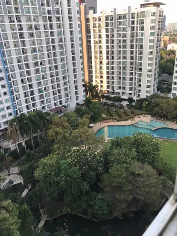 ขาย The Parkland Srinakarin วิวสวนสวย ริมสระ ระเบียงโปร่ง ห้องริม ห้องมุม พิเศษได้วิวนั่งทำงาน อย่าช้าเด็ดขาด