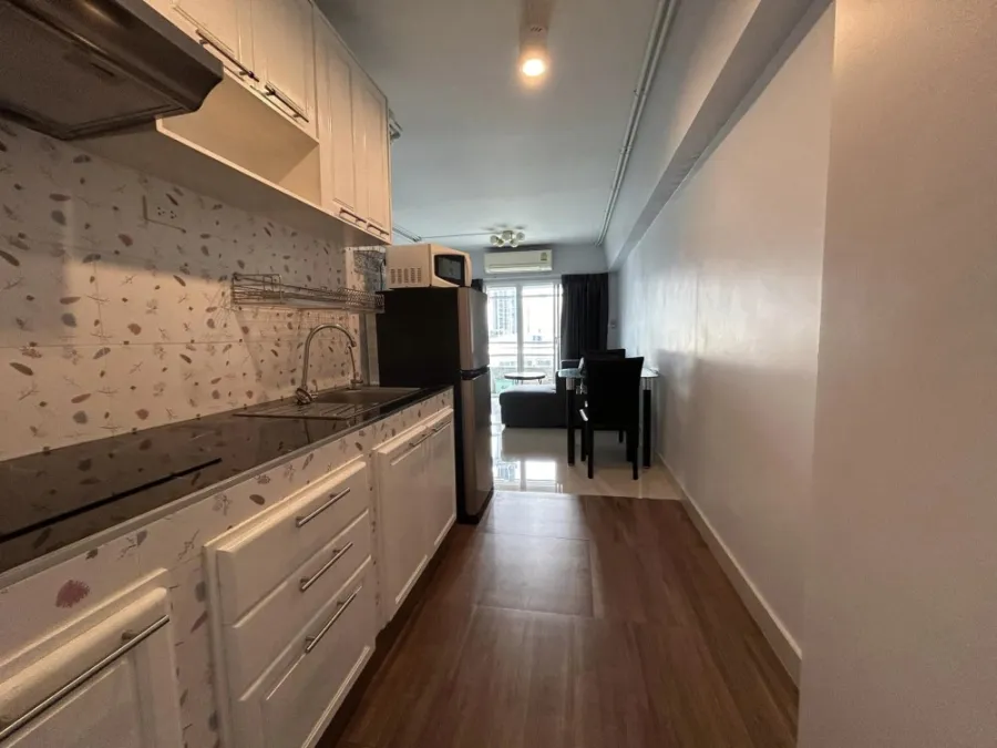 For rent Thonglor Tower Condominium ชั้น 10 ได้วิวสูง มาพร้อมสิ่งอำนวยความสะดวกครบ จองเลย