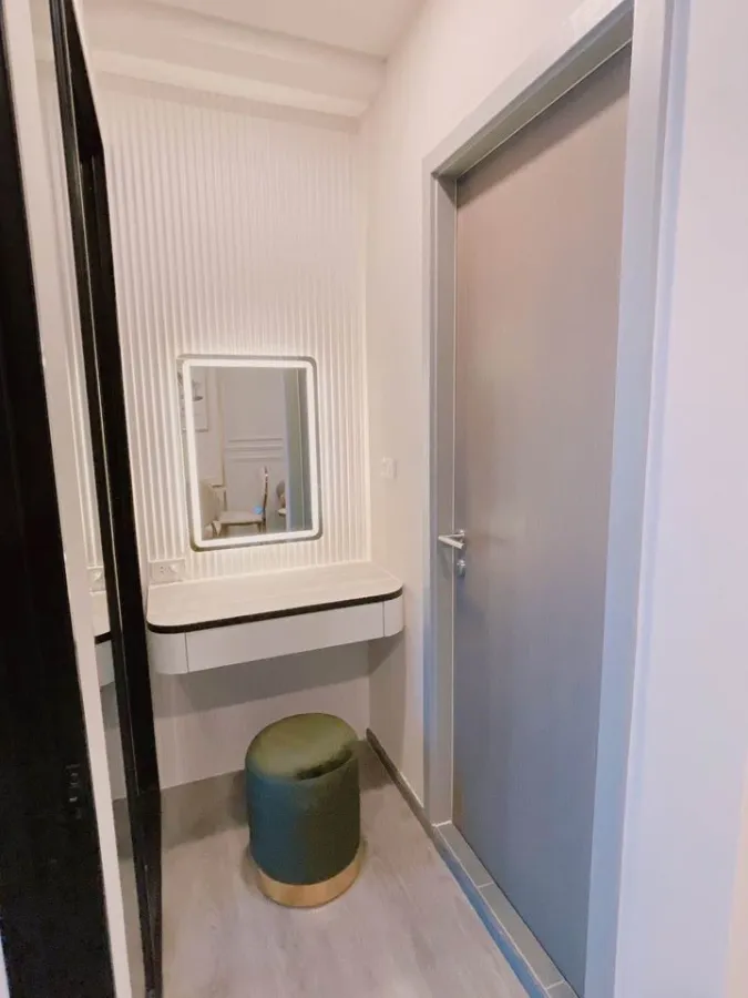 For rent: The Origin Ladprao-Bangkapi, 16th floor, pool view, built-in walls throughout the room, extremely beautiful, fully furnished, all in one pla