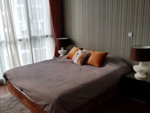 For rent quattro by sansiri, big room, comfortable With furniture, corner room with privacy, clear view