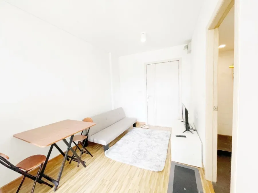 For rent: The Iris Bangya, 4th floor, fully furnished, very livable. Book now, don't miss out!