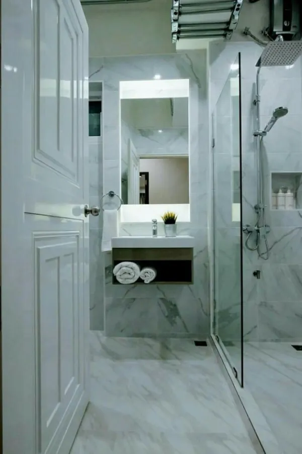 Sell / rent Thonglor Tower condo, 2 bedrooms, 2 bathrooms, big room, ready to move in. Don't wait, hurry and book now.
