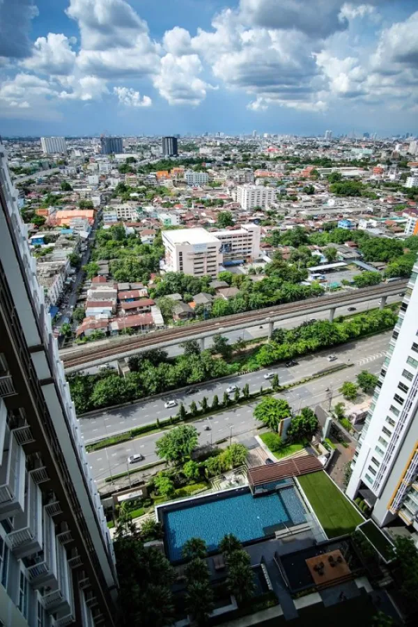 ขาย parkland grand ตากสิน ชั้นสูง วิวสระว่ายน้ำและเมืองสวยสุดๆ ห้องทิศเหนือ มาแต่ตัวเข้าอยู่ได้เลย