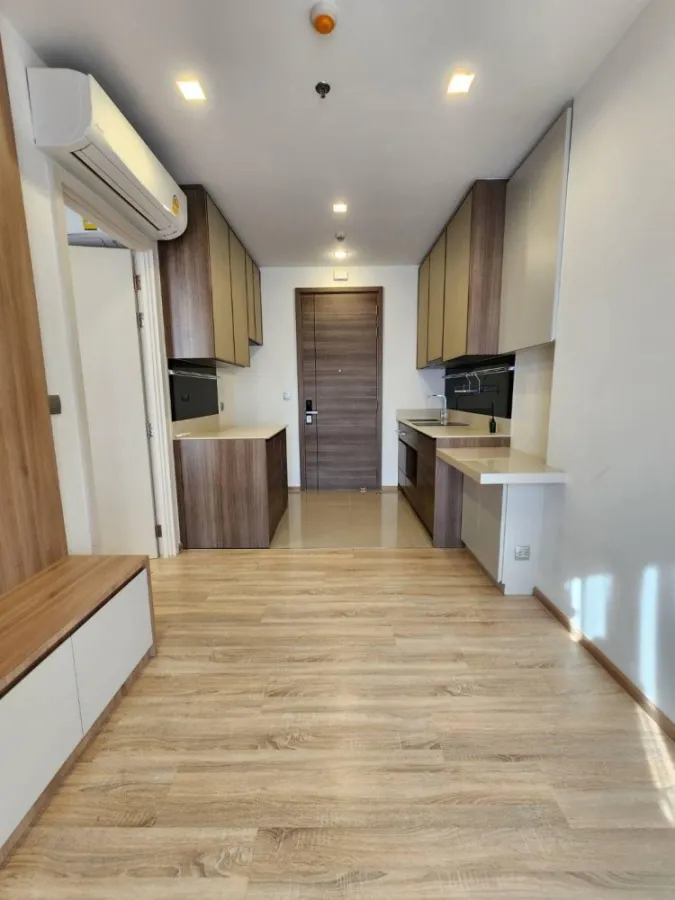 Urgent sale, The Line Phahon - Pradipat, empty room, low price, room decoration lover Say that you shouldn't miss this room.