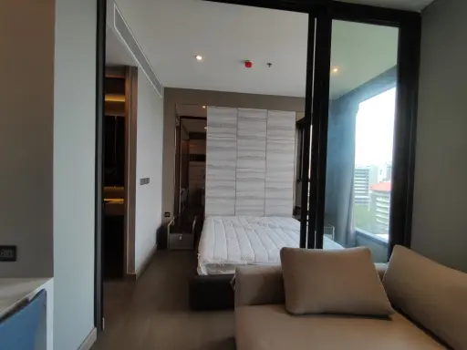 ให้เช่า The Esse at Singha Complex ห้องใหม่ ไม่เคยปล่อยเช่าหรืออยู่มาก่อน เฟอร์นิเจอร์ครบ รีบจองเลย images