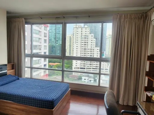 For rent: Pathumwan Resort, 2 bedrooms, 2 bathrooms, fully furnished, reserve now before it's gone.