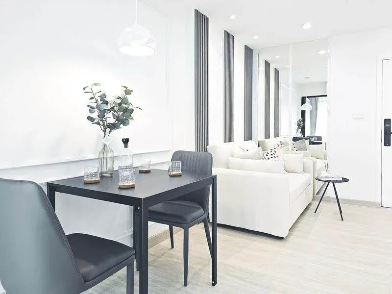 Selling I CONDO Sukhumvit 105. Beautifully decorated unit with complete furniture and appliances. Don't miss out!