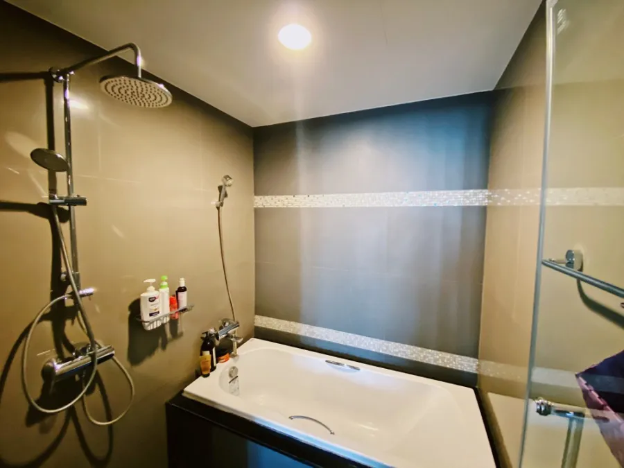 Condo for rent, The Crest Sukhumvit 34, 20th floor, beautiful room, ready to move in, reasonable price, do not wait, book now !!