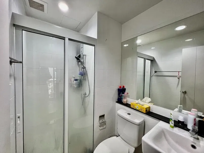 ขาย ยูนิโอ รามคำแหง-เสรีไทย 1 ห้องนอน วิวสระว่ายน้ำ ติดวอลเปเปอร์ทั้งห้อง ราคาจับต้องได้ สนใจจองเลย