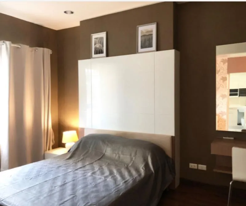 ให้เช่า Q house Condo Sathorn 1 bedroom 47.5 ติดวอเปเปอร์ลายสวย สีห้องแจ่ม สะอาดห้องใหม่สบายตาด่วนๆ