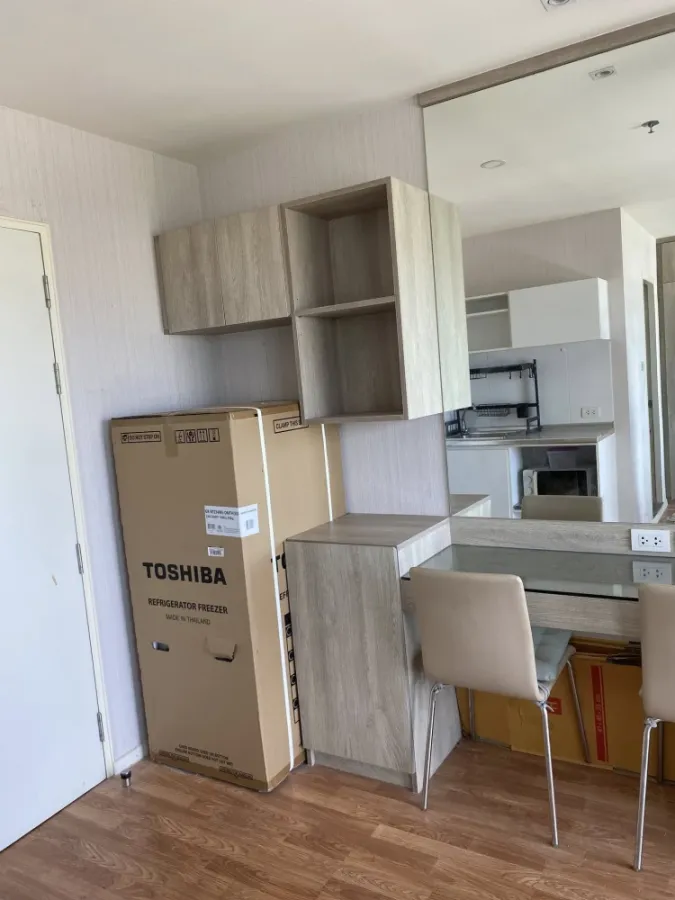 For rent: Lumpini Park Boromratchonnanee-Sirindhorn, ready to move in, fully furnished, high floor, affordable price. Reserve now before it's too late