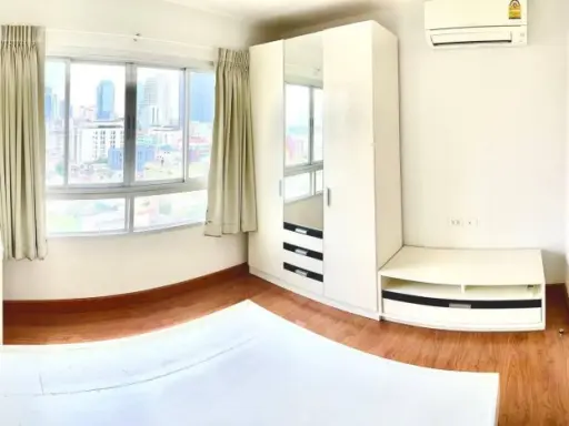 ขาย คอนโด เดอะนิช รัชดา-ห้วยขวาง ห้องทำเลดี เฟอร์นิเจอร์และเครื่องใช้ไฟฟ้าครบครัน จองเลยค่ะ