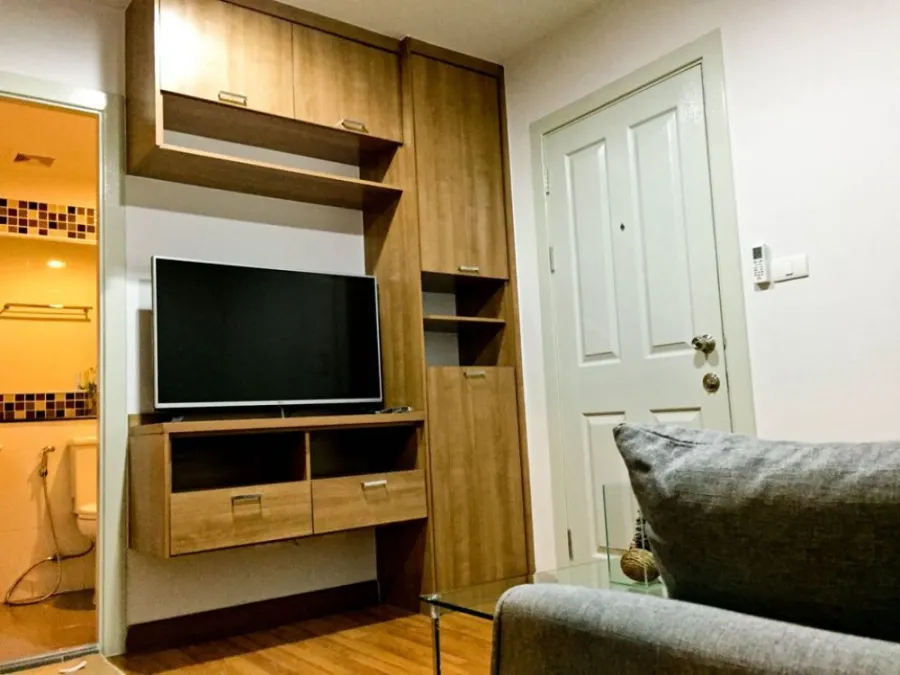 For rent, Regent Home 25 Tiwanon, beautiful view room, built-in for sure, get a clear view, clear and comfortable. Hurry up before you miss it.