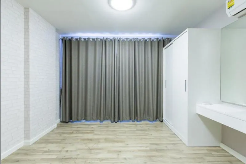 Urgent sale, D Condo On Nut Rama 9, 1st floor, wide room, very good price.