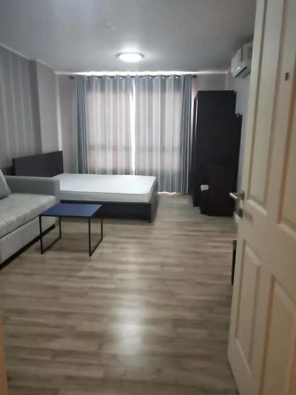 urgent!!! For rent, D Condo Campus Rangsit, Phase 2, 8th floor, good price, just bring one bag.