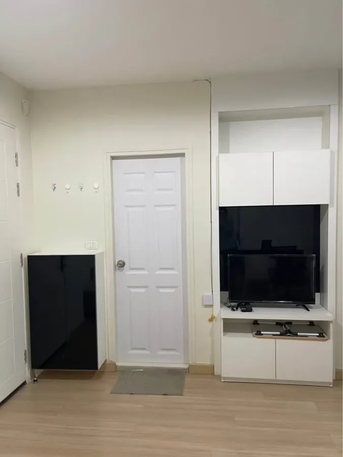 For rent: Life @ Ladprao 18, 1 bedroom, 1 bathroom, 8th floor, good location, fully furnished, beautiful city view, no blocking, reserve now!