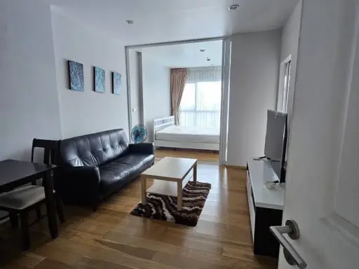 For rent: Hive at Sathorn, 31st floor. Stunning city views from a high vantage point. Spacious living area. Fully furnished and ready to move in.