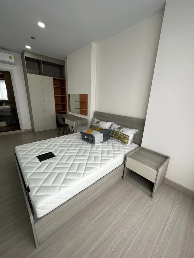 For Rent Supalai Loft Sathorn-Ratchaphruek ห้องมุมวิวสวยมาก กระจกใหญ่รับแสงและลมได้ดีมาก จองเลย