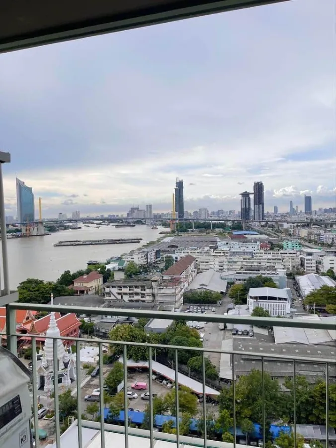For sale, Lumpini Park Riverside - Rama 3, river view, no building block, full set of furniture, good price, book now.
