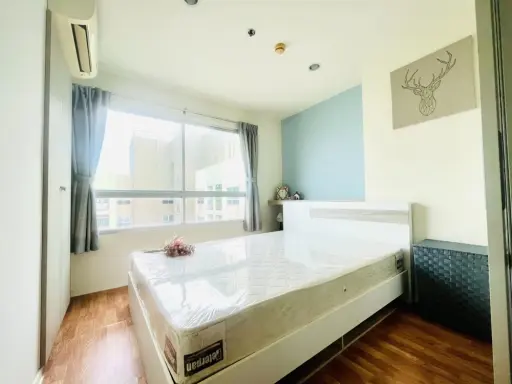 For rent: Lumpini Ville Nakorn Inthra-Riverview. Nice, well-partitioned unit with complete amenities. Book now, don't wait!