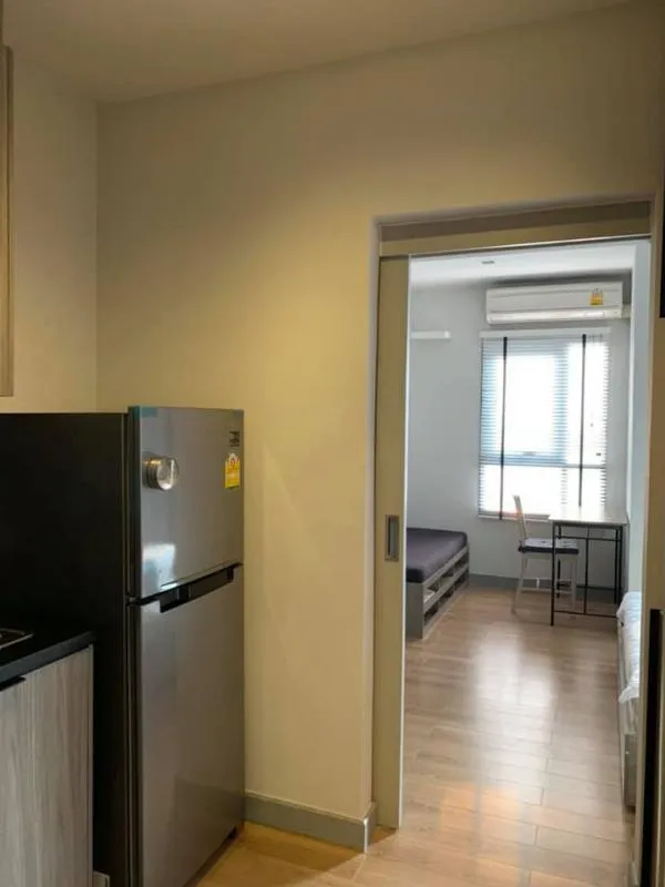 For rent Chapter One Midtown Ladprao24 has everything in it, near the train station, near the shopping center. Urgent today!!