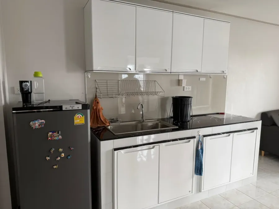 For rent: Commonwealth Pinklao, 9th floor, fully furnished, very livable. Book now, don't miss out!