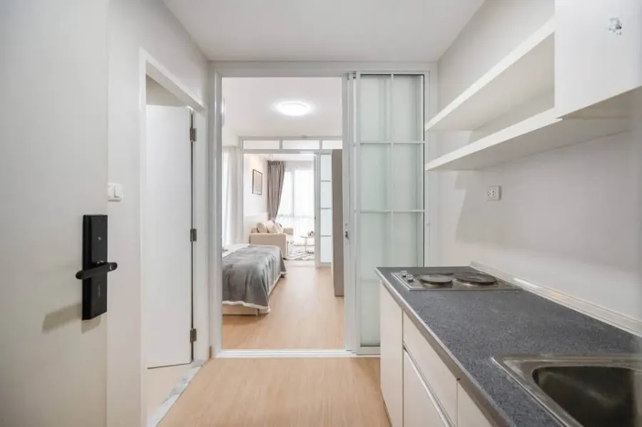 For sale: City Room Ratchada-Sutthisan, very bright and comfortable room, nice decoration, complete furniture + electrical appliances, ready to move i