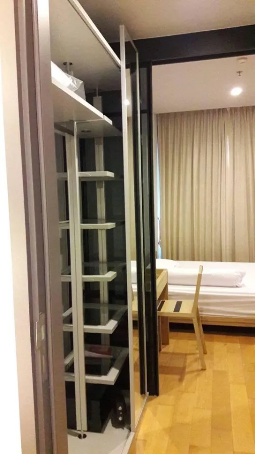 Selling Keyne By Sansiri, 12th floor, super spacious room with furniture You can only come and move in. Hurry up.