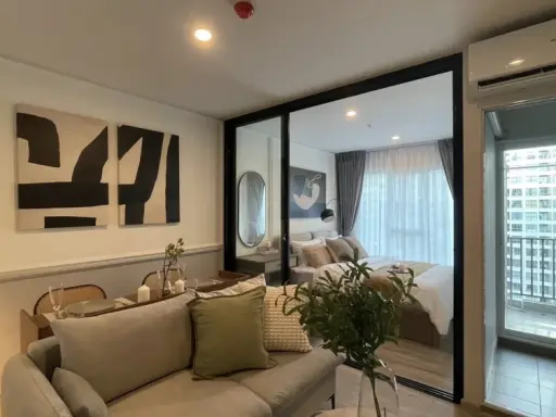For rent Regent Home Bangna, separate room, fully furnished, complete with electrical appliances. Hurry and reserve before you miss your chance.