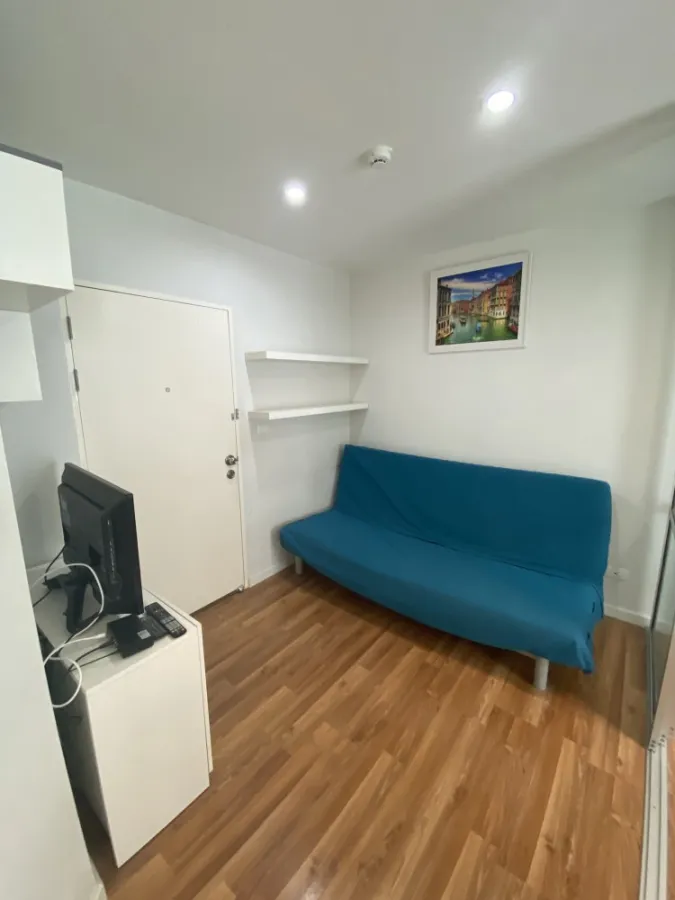 For rent V Condo Lat Krabang, good location, convenient transportation, full facilities, book now!!