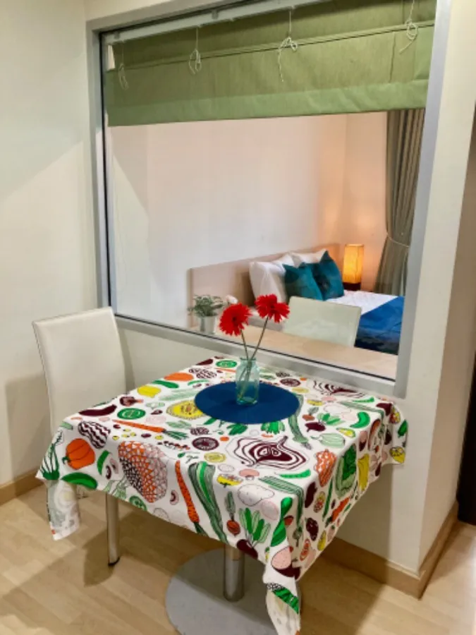 For rent, Rhythm Ratchada, 9th floor, beautiful room, complete with furniture and electrical appliances, book now, don't wait.