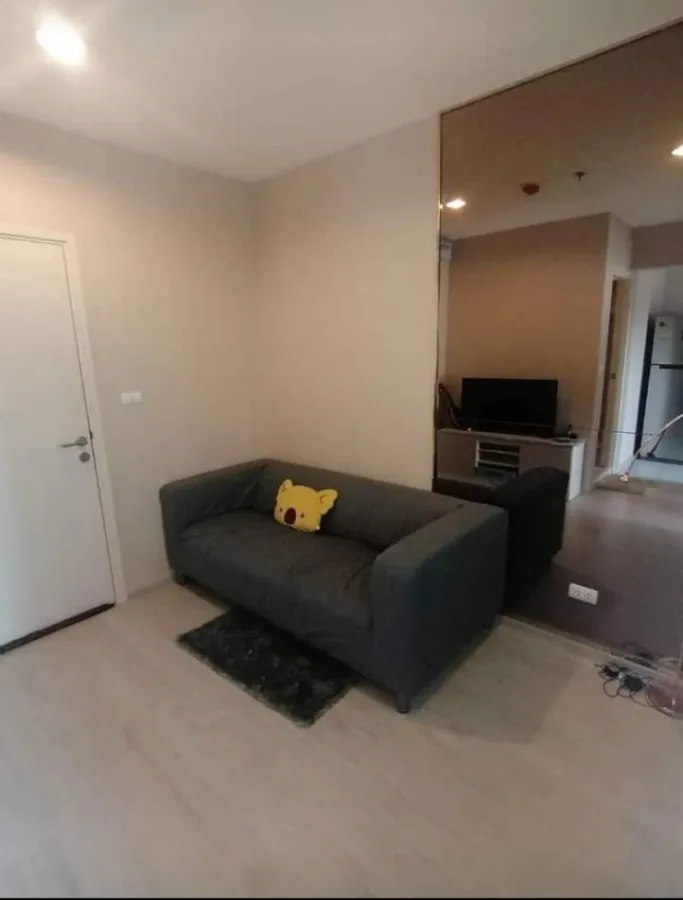 Sell Aspire Ratchada-Wongsawang Have a view of the pool and the train fully furnished room ready to move in can't reserve