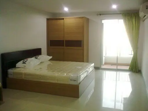 ขาย รีเจ้นท์ โฮม พหลโยธิน 57 เฟส 3 ห้องพร้อมอยู่ แต่งเรียบง่าย เฟอร์นิเจอร์อย่างดี ห้ามพลาด images