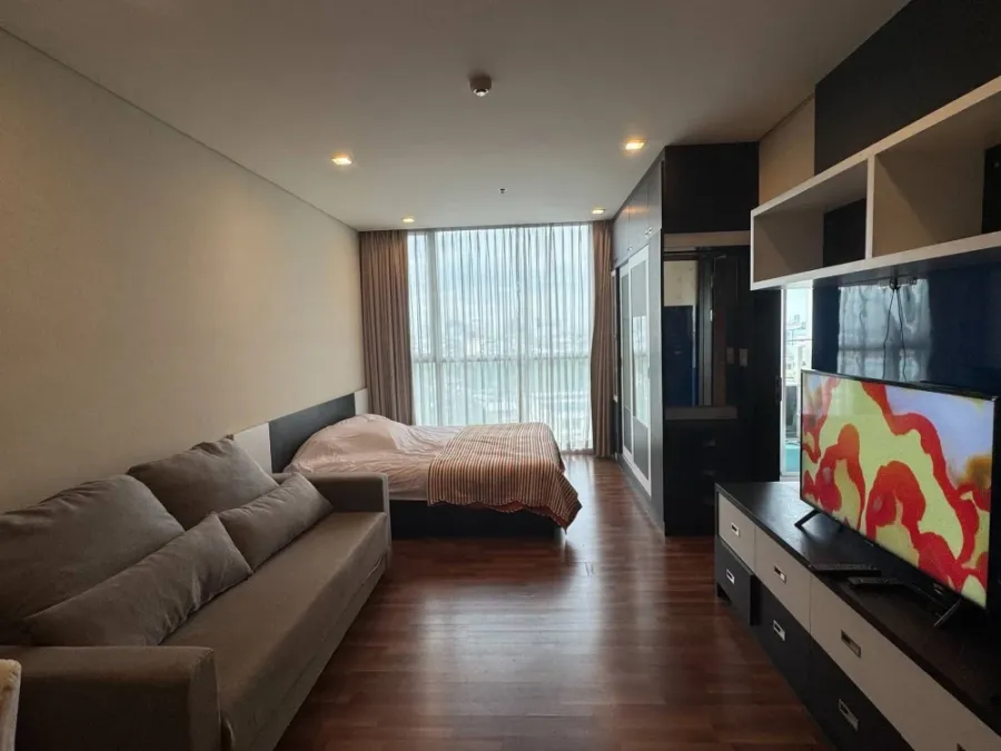 Le Luk Condominium for rent, studio unit, fully furnished. What are you waiting for?