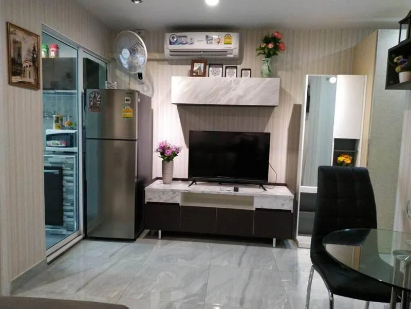 Urgent for rent !! Condo Regent Home Sukhumvit 81, beautiful room, 5th floor, near BTS, ready to move in. Don't wait.