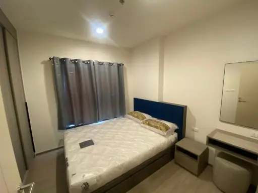 For rent: The Base Phetchaburi - Thonglor, 11th floor, fully furnished, with furniture and appliances. Book now. images