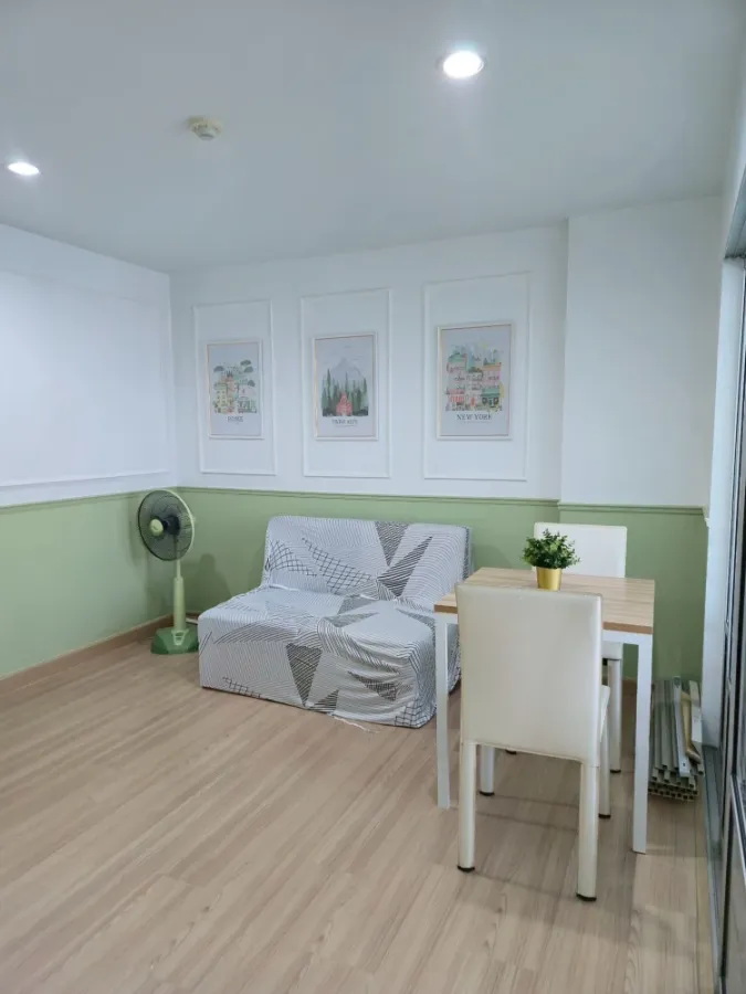 For rent: The Niche ID Rama 2. Comfortable room, affordable price, and complete amenities. Book now!