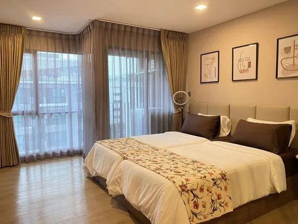 ให้เช่า เคฟ ทาวน์ ชิฟท์ ห้องกั้นเป็นสัดส่วน มาพร้อมการตกแต่งที่ครบครัน สนใจรีบจองเลย ด่วนๆ