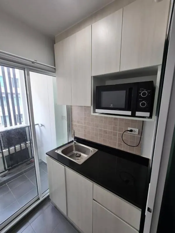 ให้เช่าห้อง Regent home บางซ่อน ตึก A ชั้นสูง ลมเย็น เฟอร์ครบ มาแต่ตัวเข้าอยู่ได้เลยจ้า ด่วนๆ