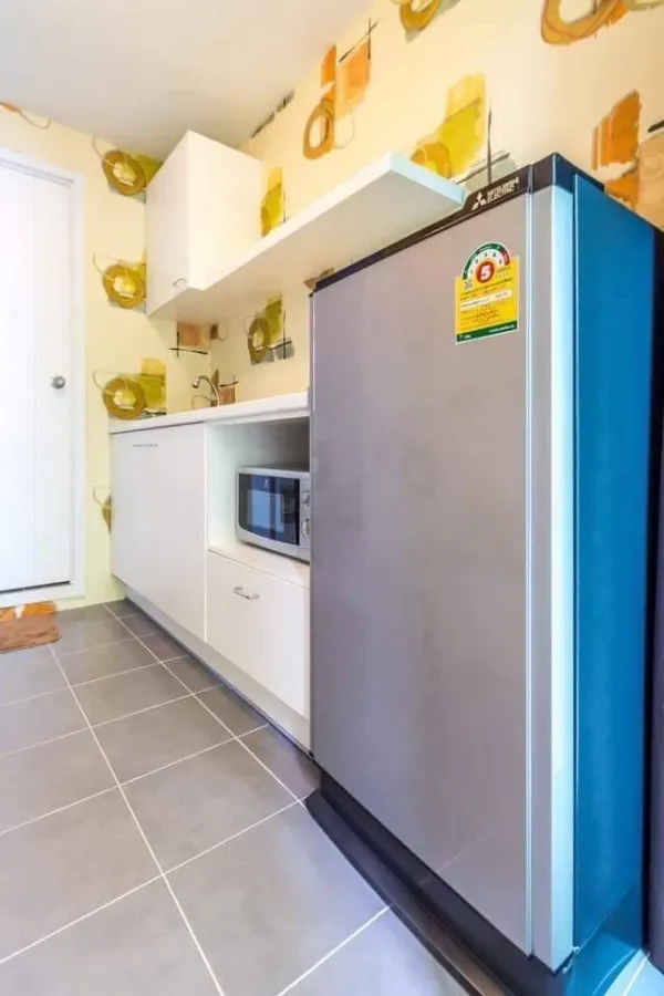 For sale: Plum Condo Laem Chabang, 1 bedroom, 1 bathroom, nice wallpaper, fully furnished, reserve now!