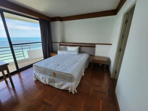 For rent: Royal Cliff Garden, 4 bedrooms, spacious living area, stunning unblocked ocean views, fully furnished. Book now! images