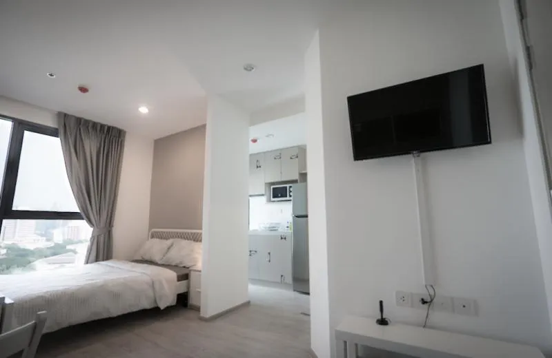 Wow for rent, Ideo Q Chula-Samyan, the room is decorated in a very beautiful tone color, fully furnished, the view is very good, hurry, don't wait.