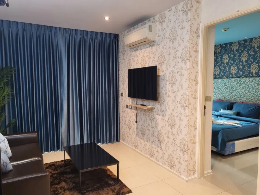 ให้เช่า Atlantis Condo Resort Pattaya ชั้น 3 วิวสระ ตกแต่งครบครัน ติดวอลเปเปอร์ทั้งห้อง จองด่วนๆ