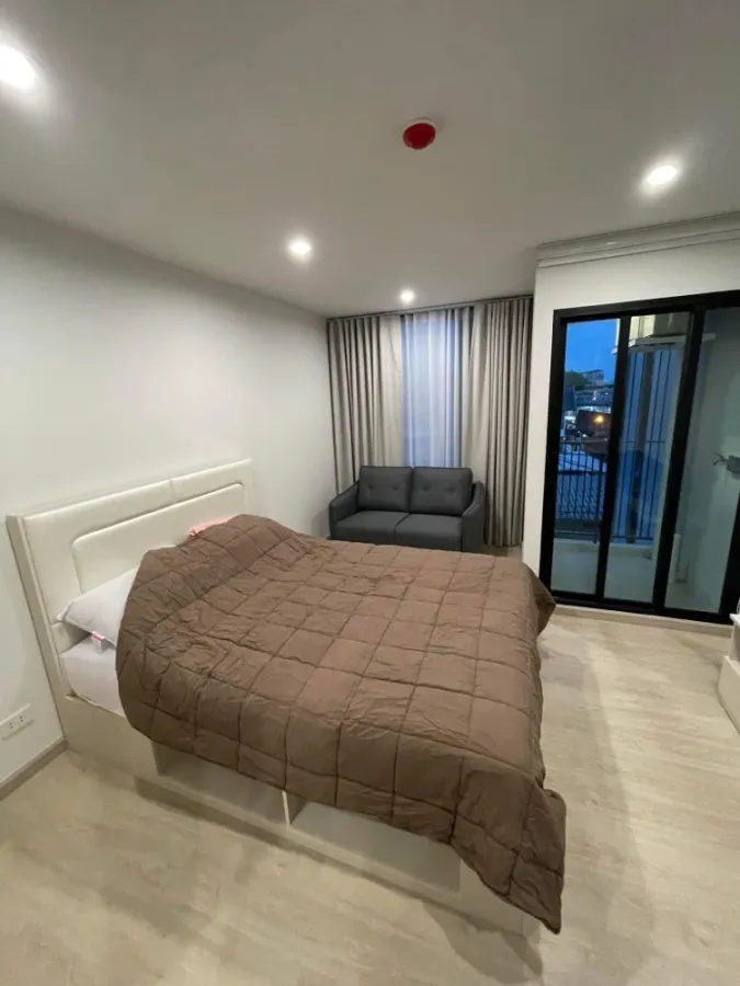 ให้เช่า Thana Astra Sathorn Chan ห้องพร้อมอยู่ เฟอร์รพ้อม หิ้วกระเป๋ามาได้เลย จองเลย